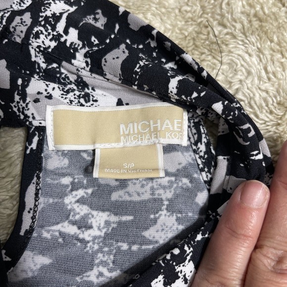 Michael Kors Sleeveless Top Womens Size Small‎ Black White Gray Keyhole Neck - Picture 3 of 7